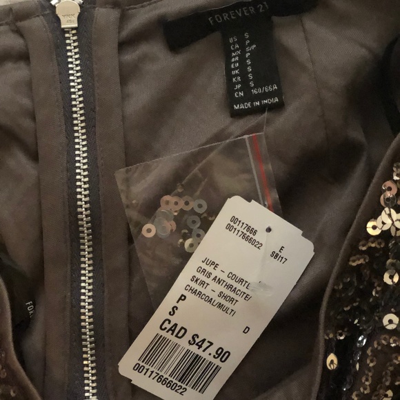 Sequin Mini Skirt - Picture 3 of 3